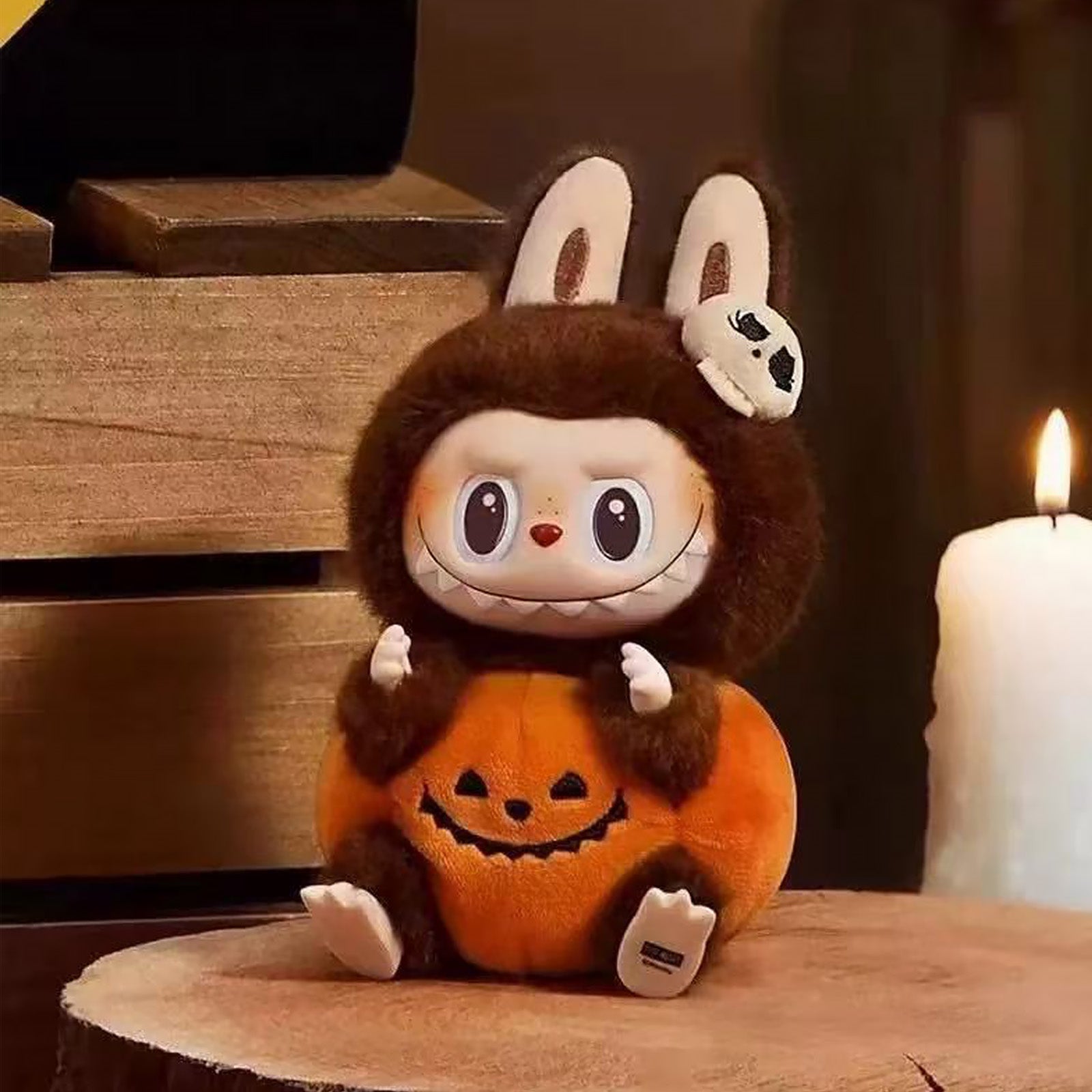ハッピーハロウィンパーティーシリーズ - 座っているカボチャのビニールぬいぐるみペンダント